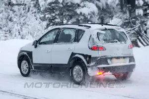 Renault Scenic Cross - Foto spia 17-12-2012
