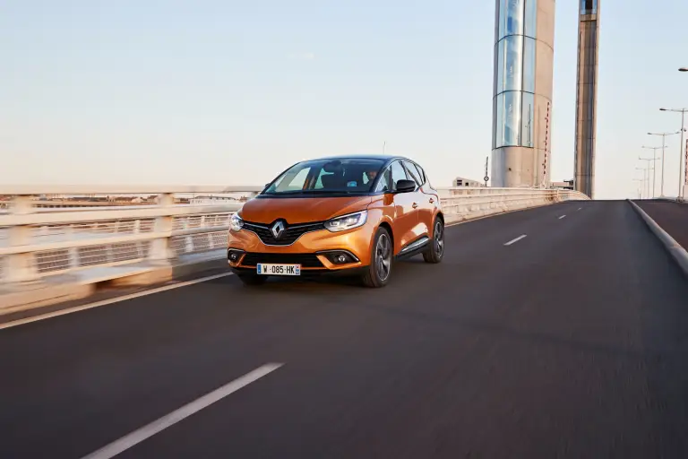 Renault Scenic e Grand Scenic MY 2016 - 21