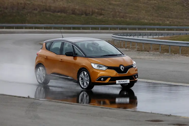 Renault Scenic e Grand Scenic MY 2016 - 4