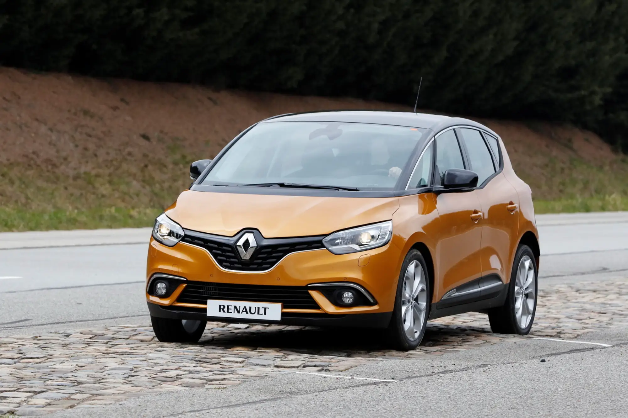 Renault Scenic e Grand Scenic MY 2016 - 5