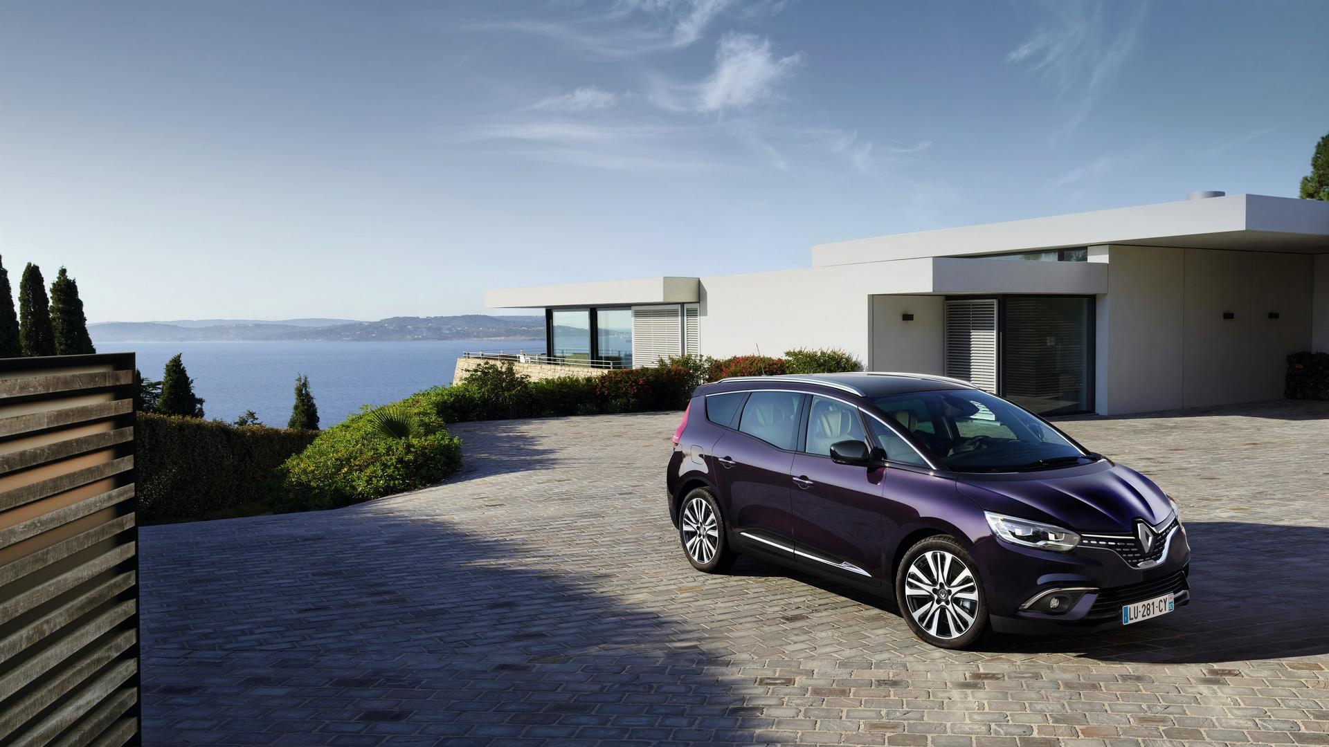 Renault Scenic Initiale Paris