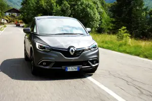 Renault Scenic - Prova su strada 2017