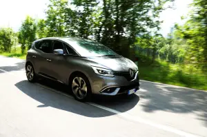 Renault Scenic - Prova su strada 2017