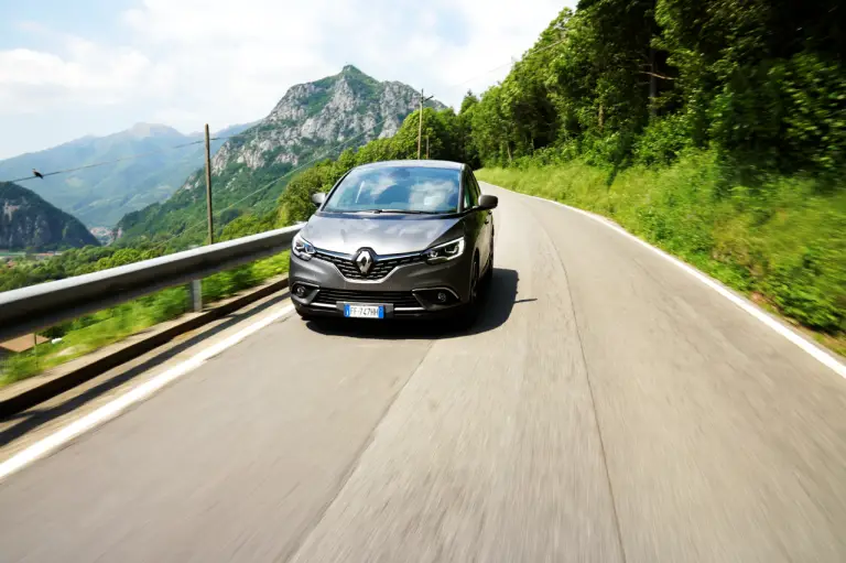 Renault Scenic - Prova su strada 2017 - 16