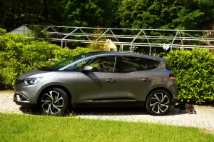 Renault Scenic - Prova su strada 2017