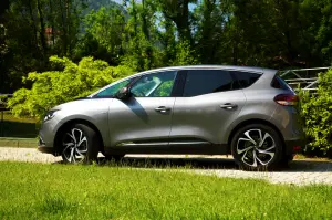 Renault Scenic - Prova su strada 2017