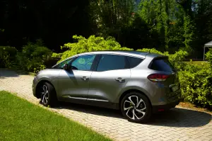 Renault Scenic - Prova su strada 2017