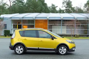 Renault Scenic XMOD 2013 - 12