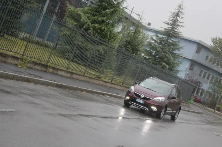 Renault Scénic XMod Cross - Prova su strada - 97