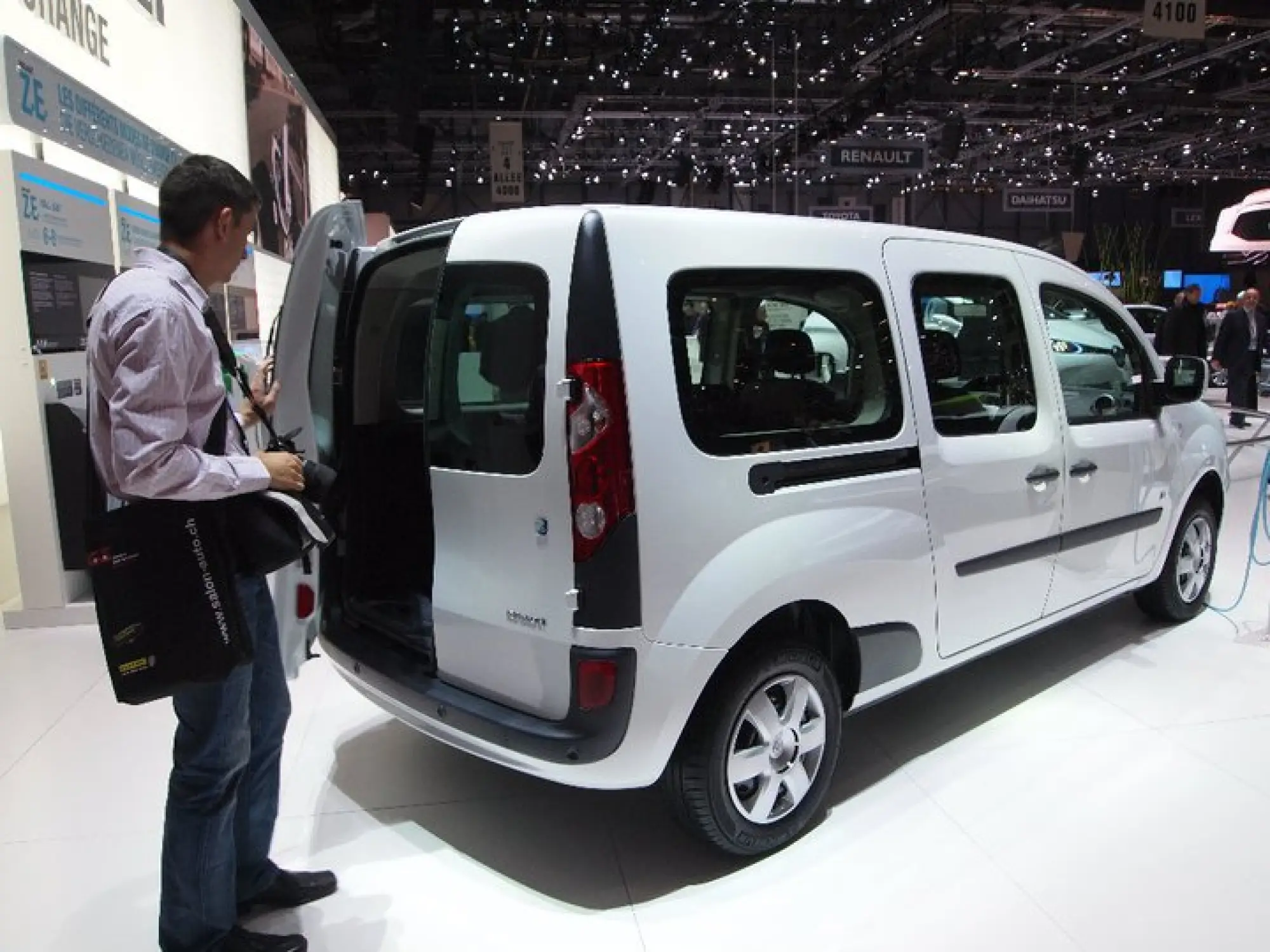 Renault - Stand Salone di Ginevra 2011 - 24