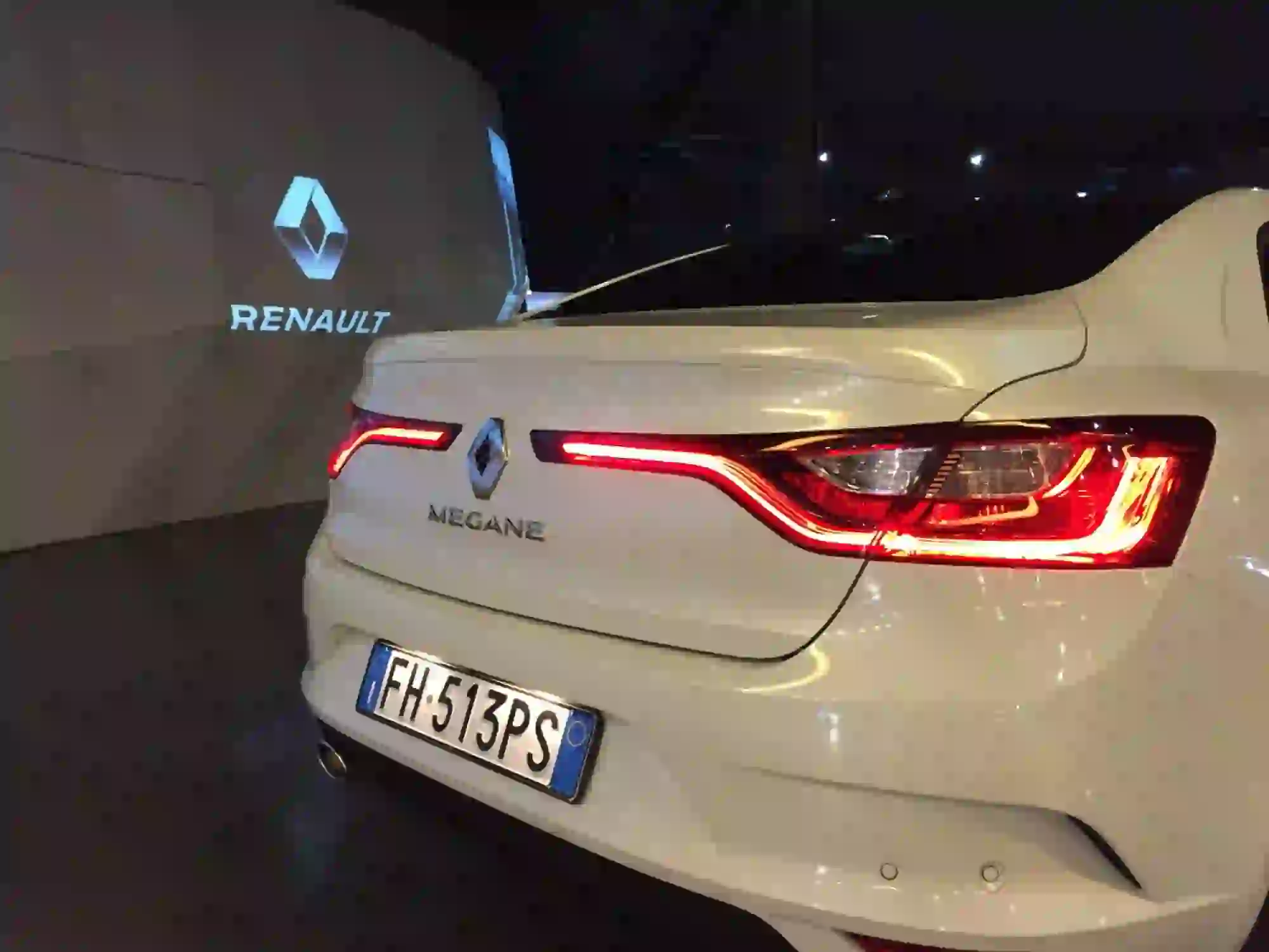 Renault SUITE MEGANE Grand Coupe - Design Week 2017 - 16