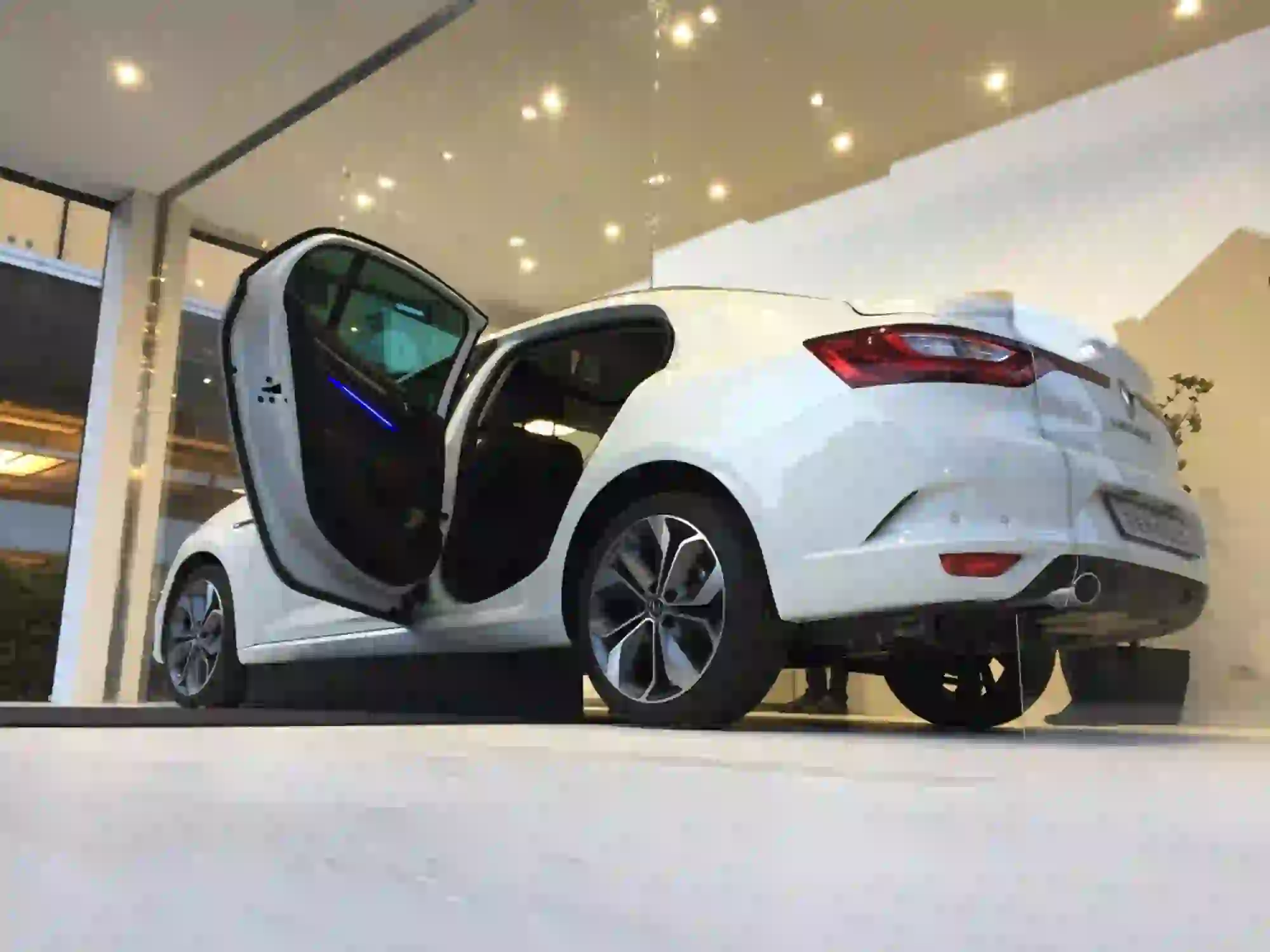 Renault SUITE MEGANE Grand Coupe - Design Week 2017 - 19