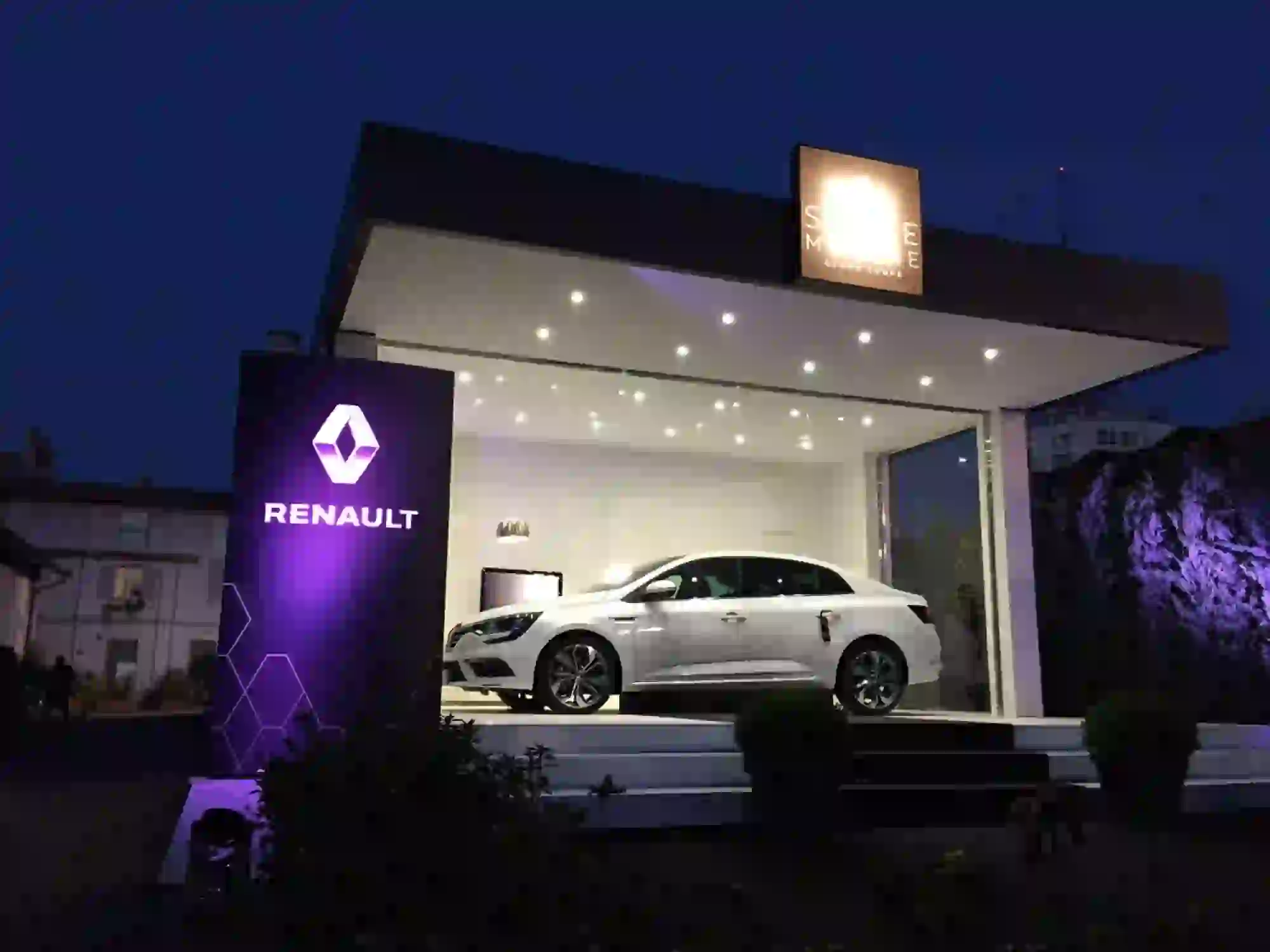 Renault SUITE MEGANE Grand Coupe - Design Week 2017 - 35