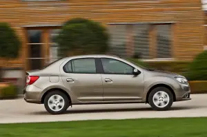 Renault Symbol 2013, foto