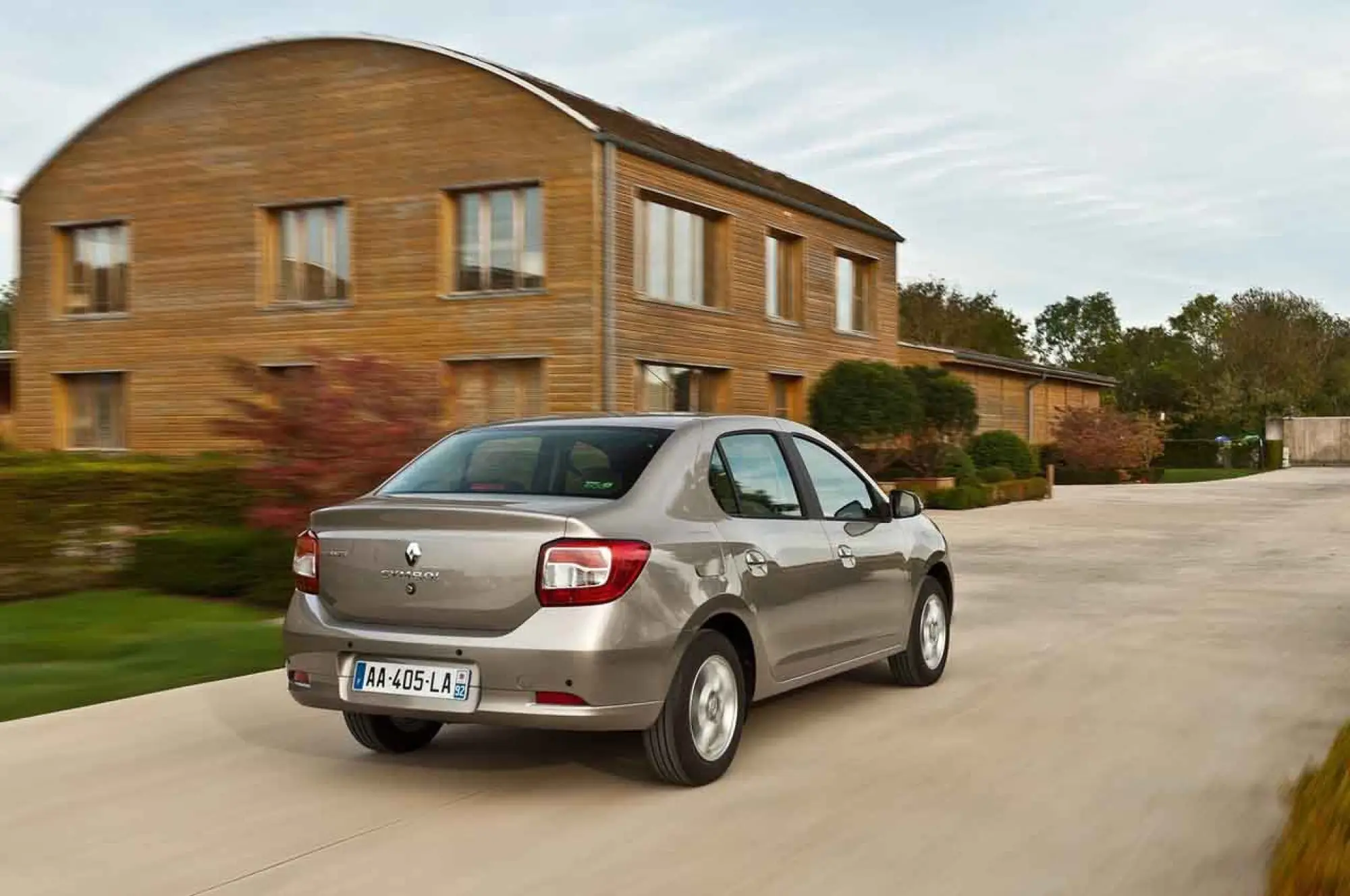 Renault Symbol 2013, foto - 5