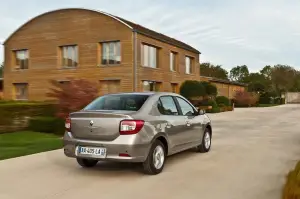 Renault Symbol 2013, foto
