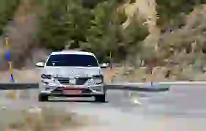 Renault Talisman 2020 - Foto spia 08-04-2019