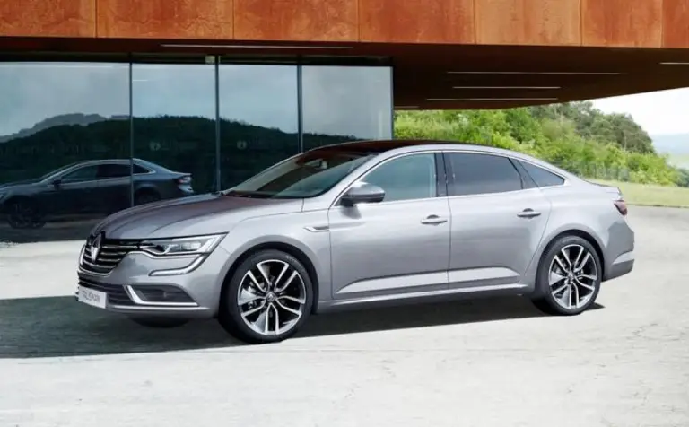 Renault TALISMAN - foto circolate sul web - 7