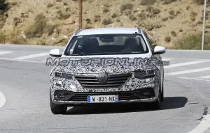 Renault Talisman Sporter 2020 - Foto spia 07-10-2019 - 1