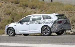 Renault Talisman Sporter 2020 - Foto spia 07-10-2019