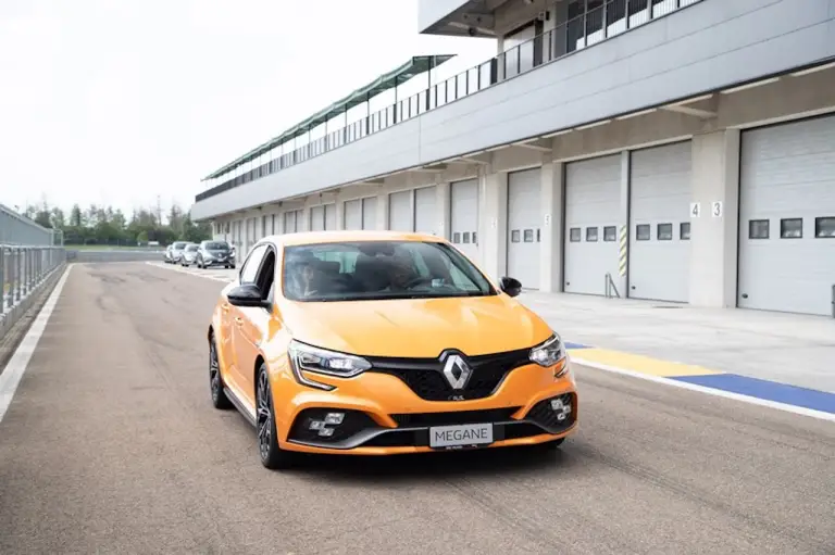 Renault Techno 4 All - 20