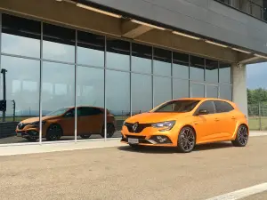 Renault Techno 4 All