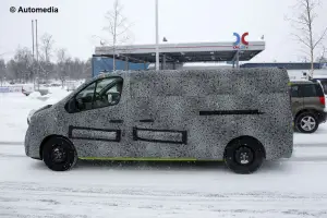 Renault Trafic 2015 - Foto spia 17-03-2014