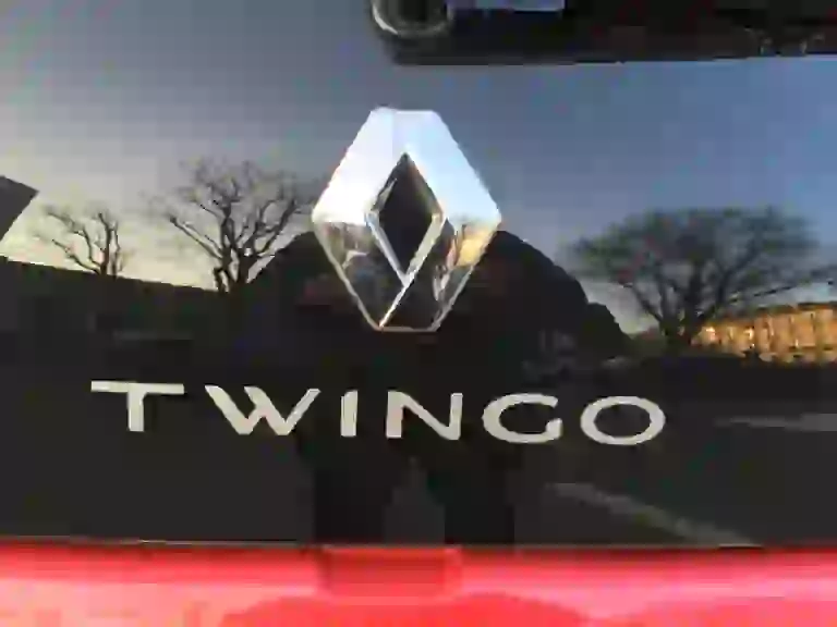 Renault Twingo 1.0 70cv: prova su strada - 18