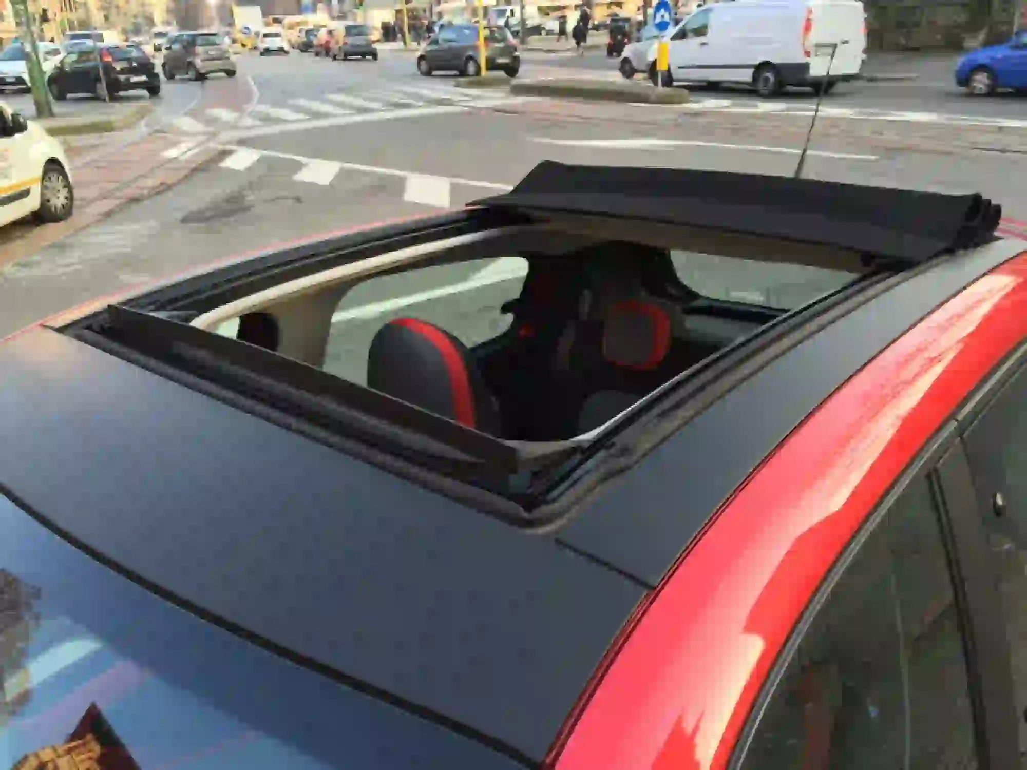 Renault Twingo 1.0 70cv: prova su strada - 25