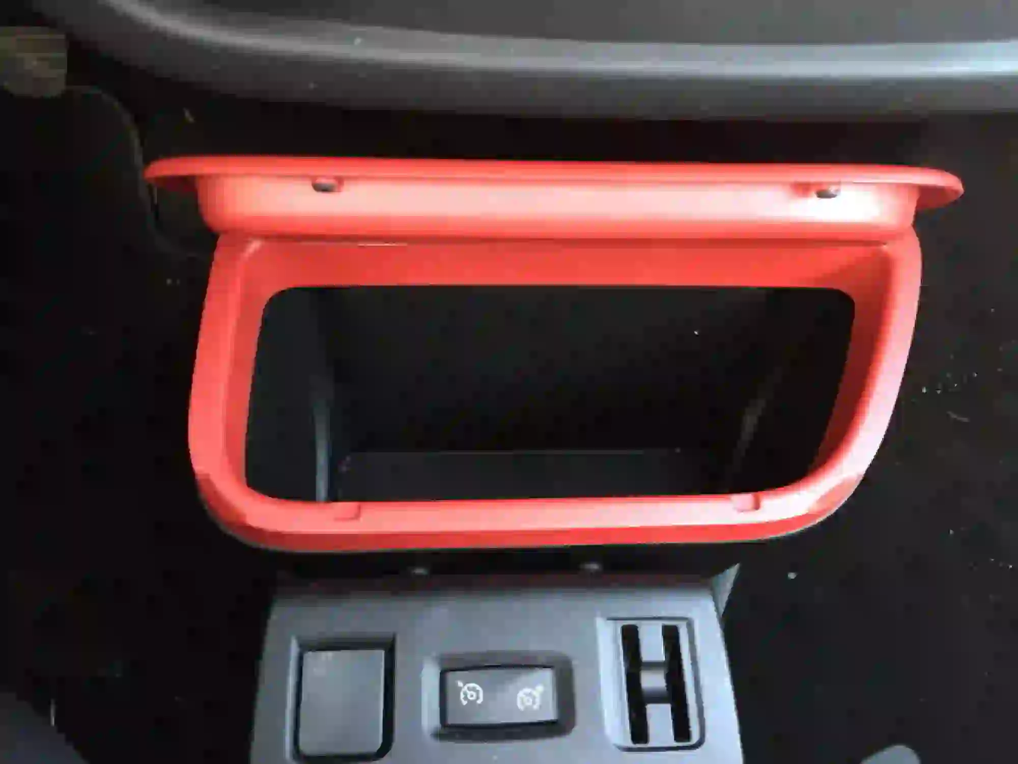Renault Twingo 1.0 70cv: prova su strada - 37