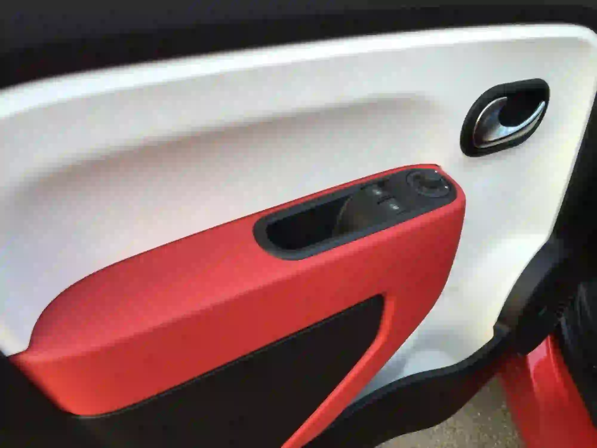 Renault Twingo 1.0 70cv: prova su strada - 41