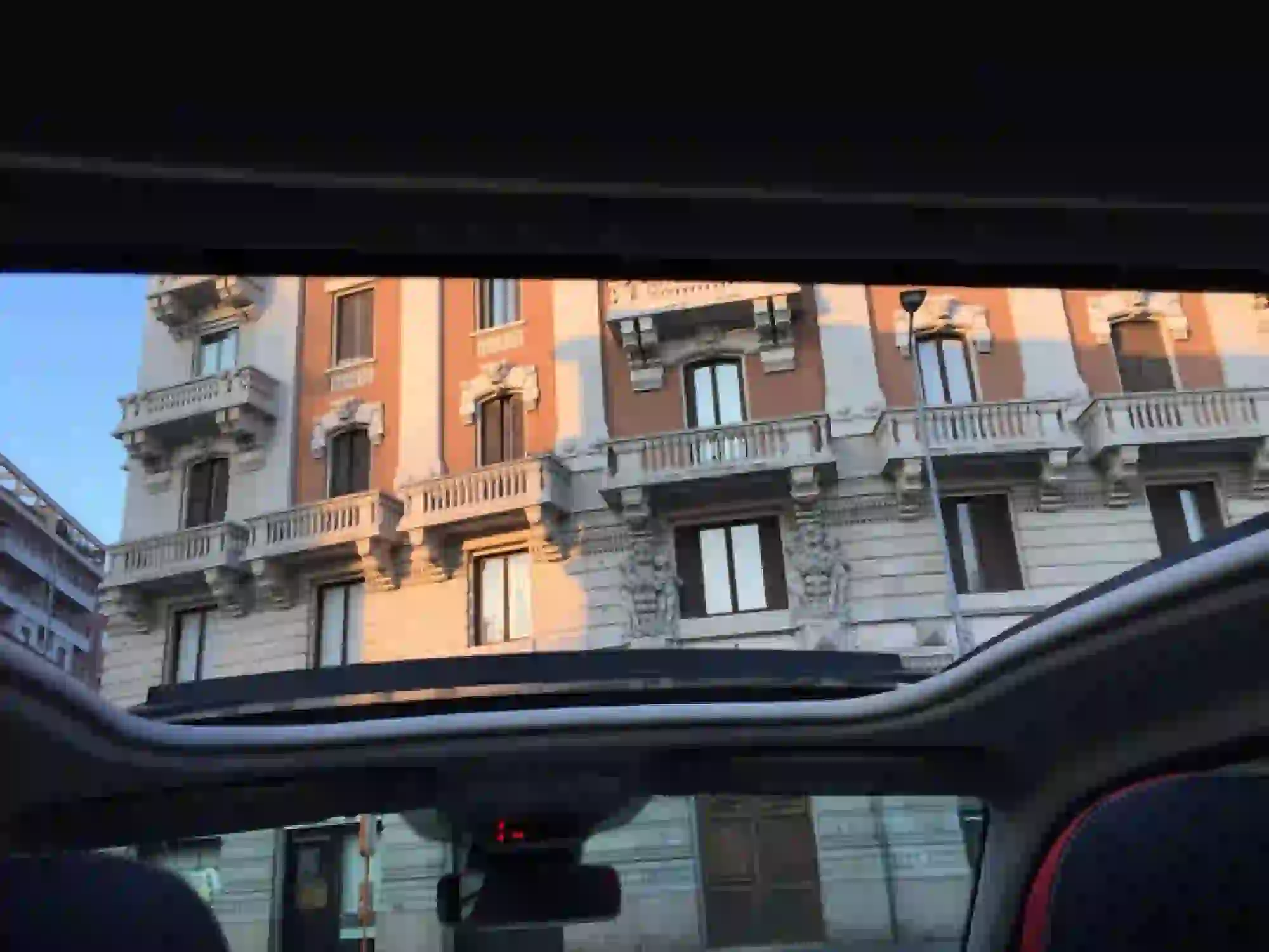 Renault Twingo 1.0 70cv: prova su strada - 46