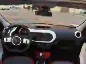 Renault Twingo 1.0 70cv: prova su strada - 48