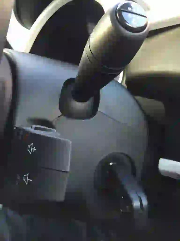 Renault Twingo 1.0 70cv: prova su strada - 58