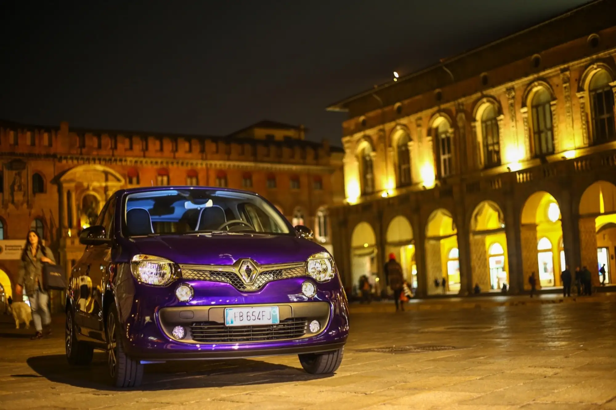 Renault Twingo LOVELY - 2