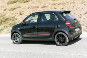 Renault Twingo RS 2015 - Foto spia 28-07-2014