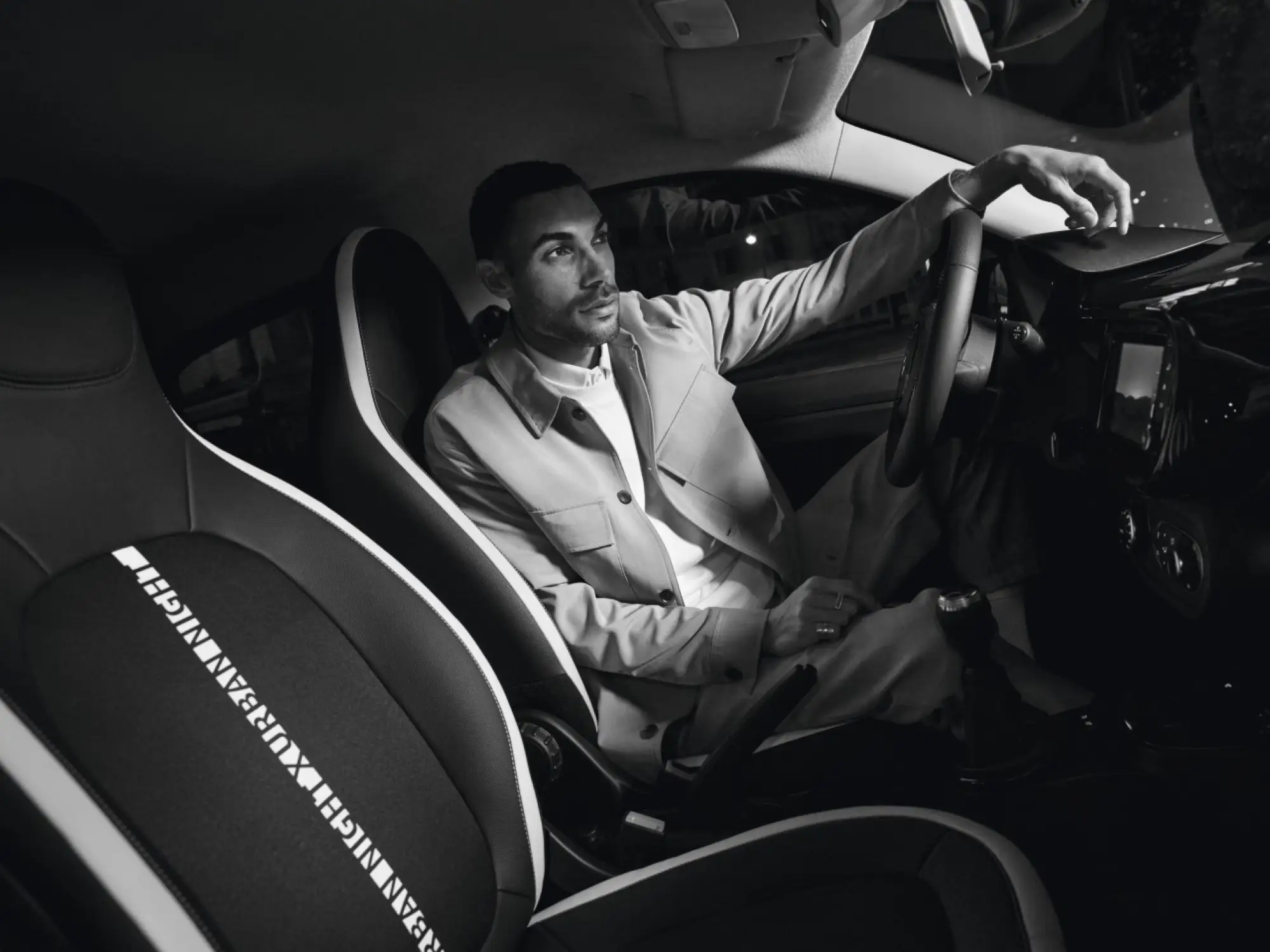 Renault Twingo Urban Night - Foto ufficiali - 1
