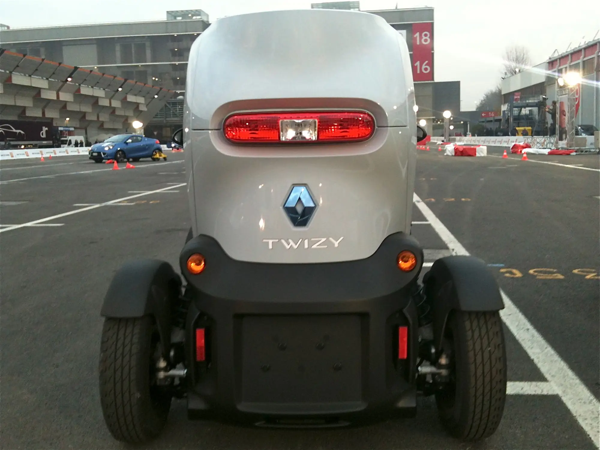 Renault Twizy - Prova su strada al Motor Show 2011 - 8