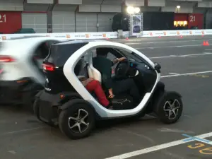 Renault Twizy - Prova su strada al Motor Show 2011