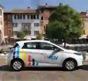 RENAULT ZOE EWAY CAR SHARING