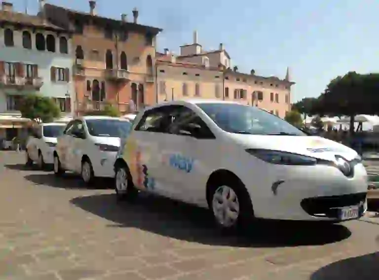 RENAULT ZOE EWAY CAR SHARING - 4