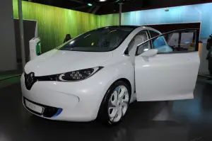 Renault Zoe Preview - Motor Show 2011 - 4