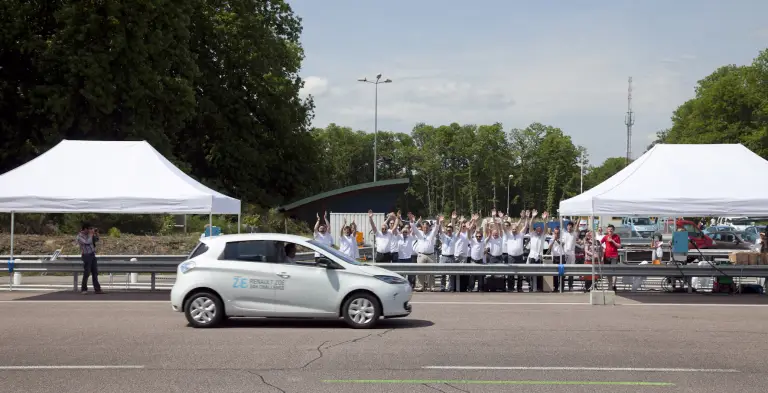 Renault ZOE record - 1