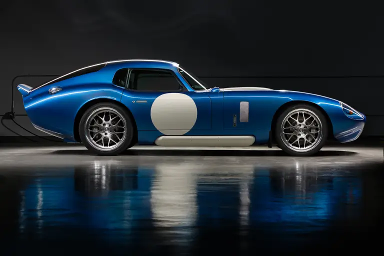 Renovo Coupe - 9