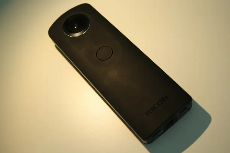 Ricoh Theta S - 9