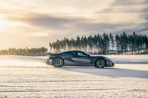 Rimac Nevera test invernali - Foto