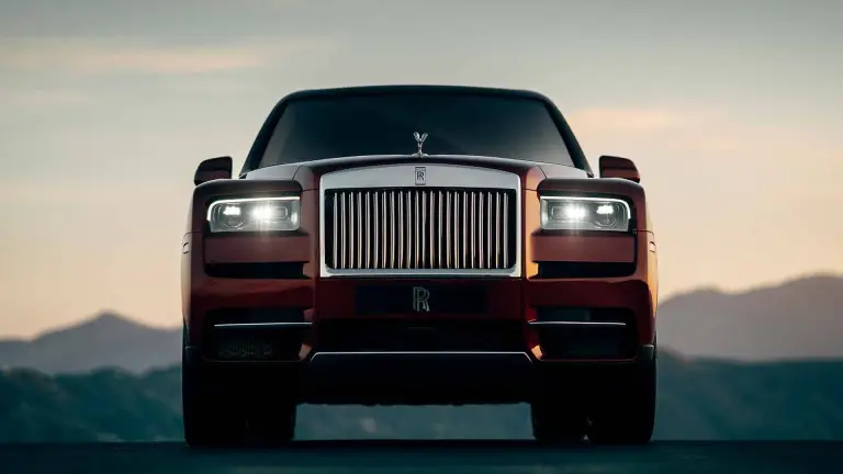 Rolls-Royce Cullinan 2018 - 21