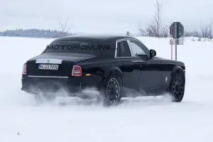 Rolls-Royce Cullinan - Foto spia 07-04-2016