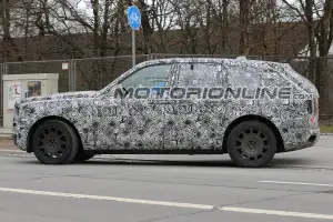 Rolls Royce Cullinan foto spia 15 Luglio 2017