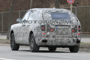 Rolls Royce Cullinan foto spia 15 Luglio 2017